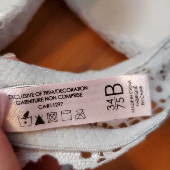 La Vie en Rose Halter-Style Bra 34B - Picture 5 of 5